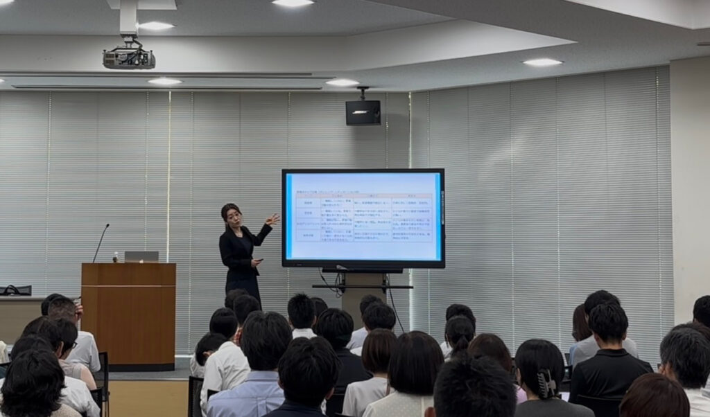 東京私立初等学校協会 一斉研修会での講師シーン2